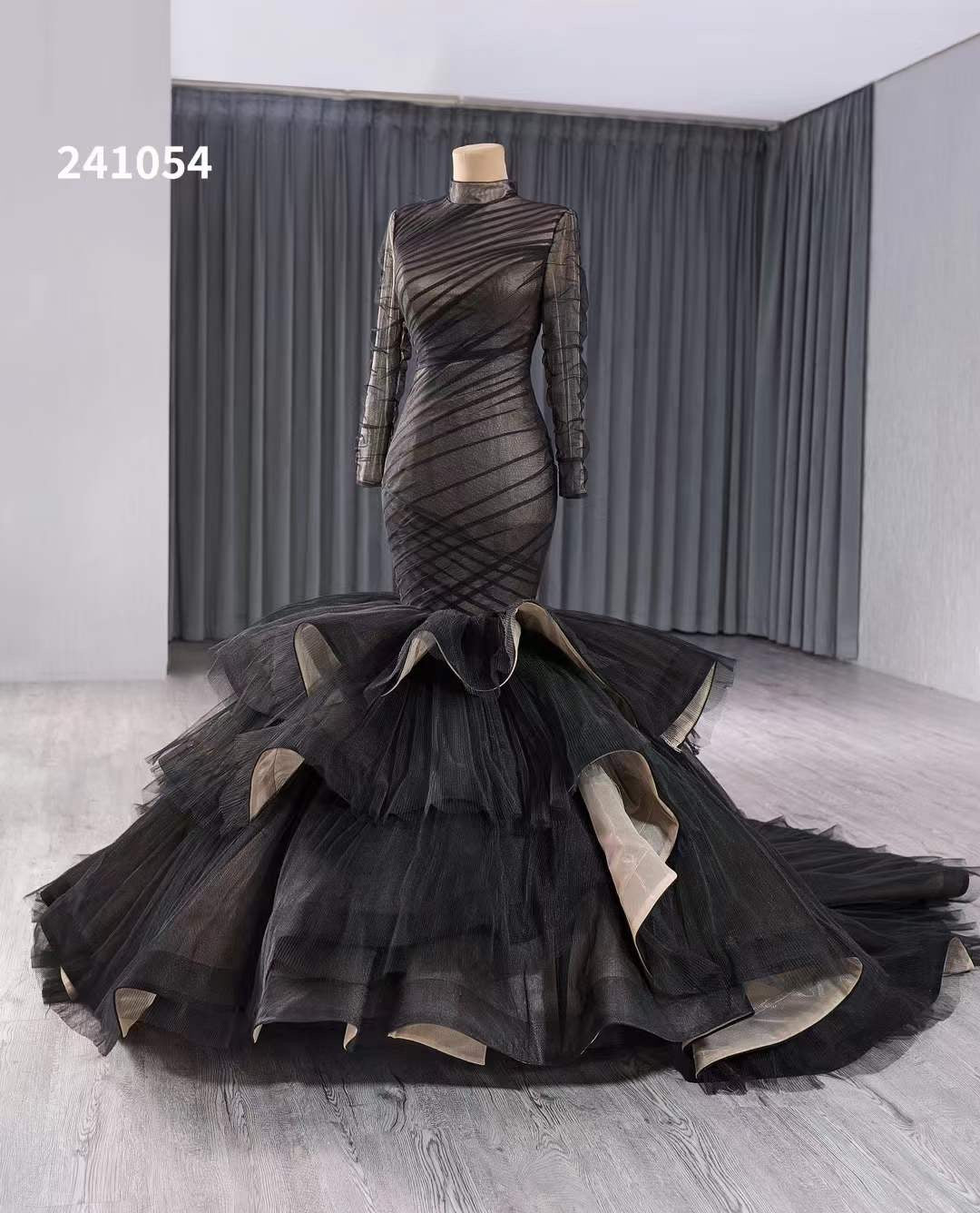 Luxury Model Black Tull Tiered Formal EveningDress 241054