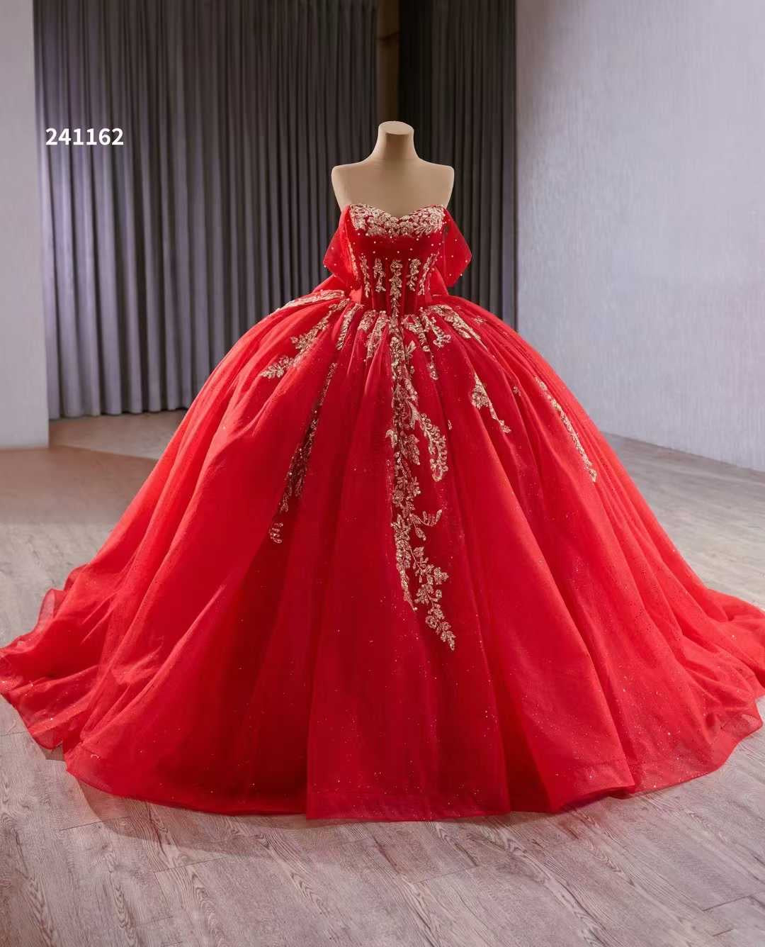 Luxury Model Red Sleeveless Glitter Ball Gown Quinceanera Dress 241162