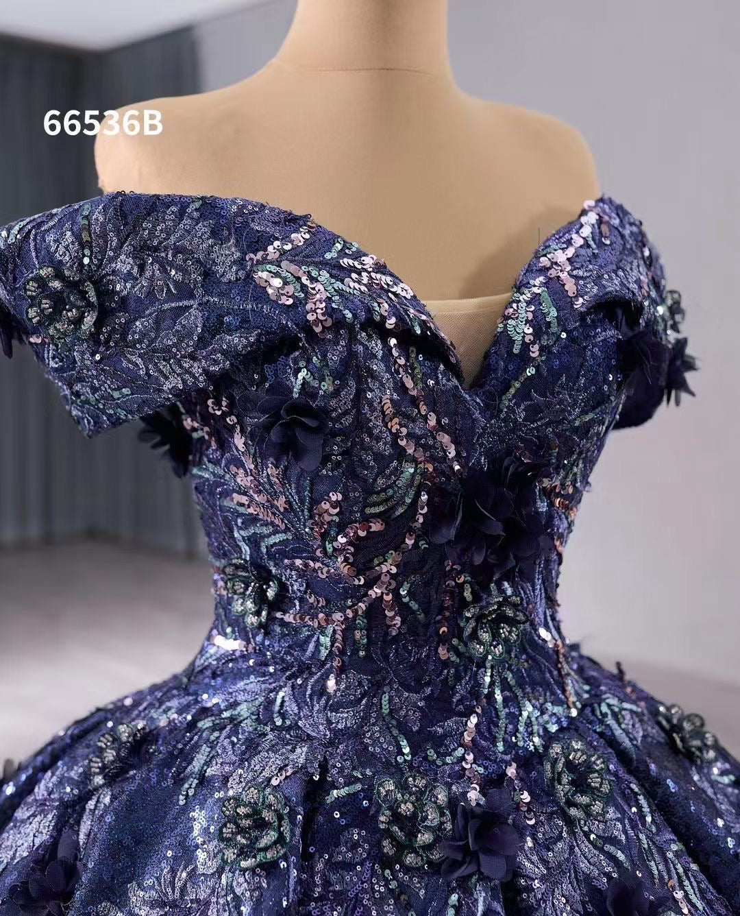Luxury Model Blue Sleeveless Floor Length Ball Gown Prom Dress 66536B