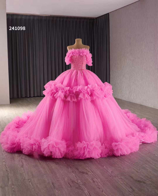 Luxury Model Ball Gown Sleeveless Ruffled Prom Dress 241098