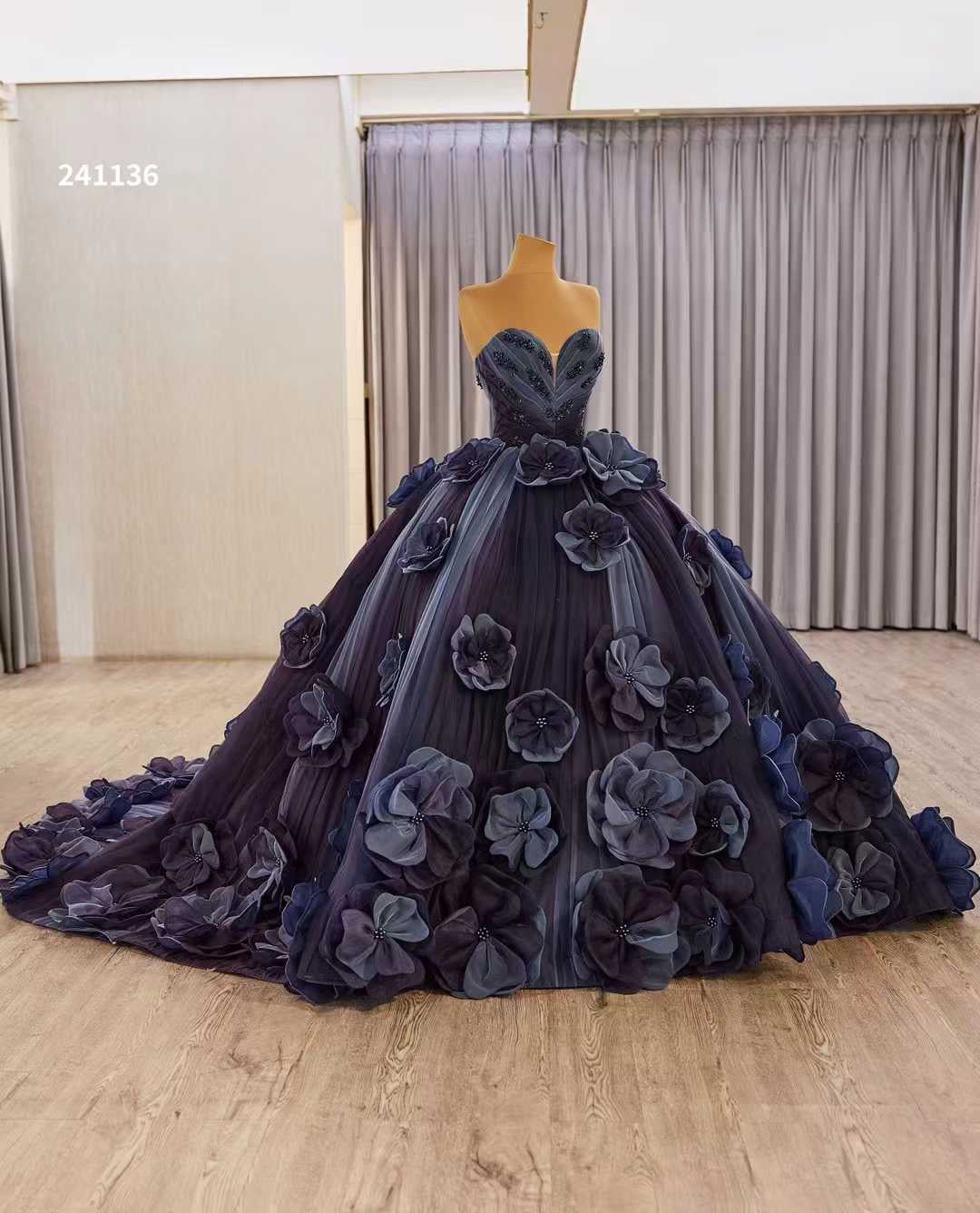 Luxury Model Sweetheart Flower Long Ball Gown Quinceanera Dress 241136