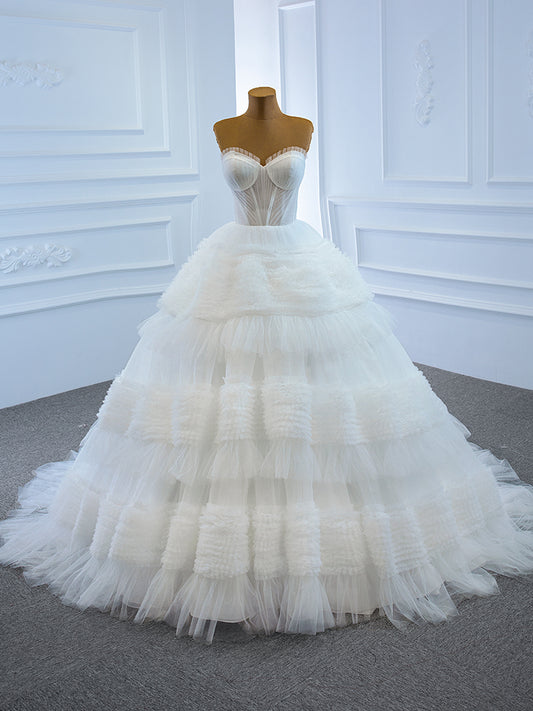 Luxury Model Sweetheart Neck Ball Gown Sleeveless Wedding Dress 67175