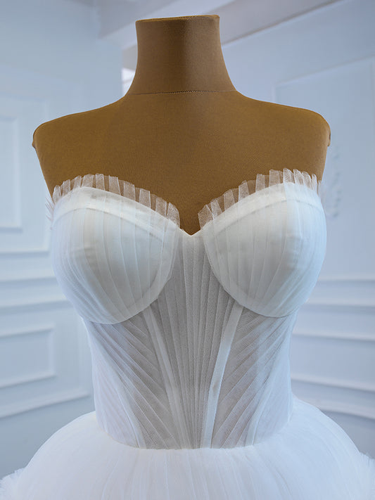 Luxury Model Sweetheart Neck Ball Gown Sleeveless Wedding Dress 67175