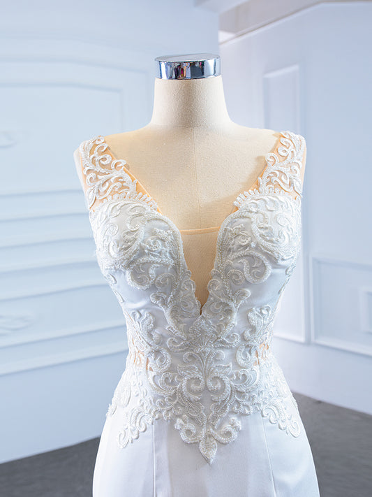 Luxury Model V Neck Long Mermaid Wedding Dress 67184