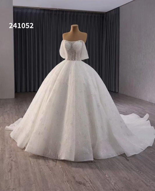 Luxury Model Off The Shoulder Wedding Dresses A Line Lace Up Bridal Dress 241052